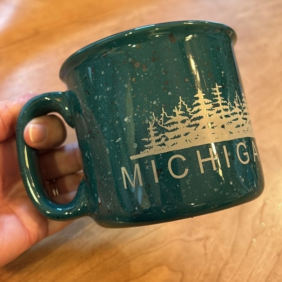 Michigan Camp Coffee Mugs Set of 2 14 oz - Picture 6 of 10